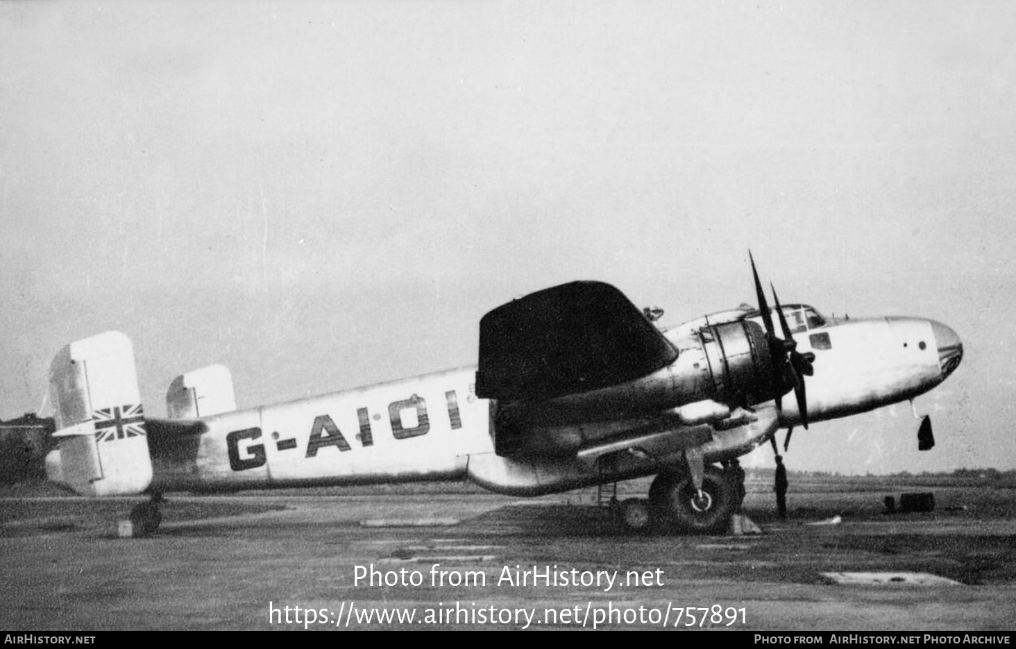 Aircraft Photo of G-AIOI | Handley Page HP-70 Halifax C8 | AirHistory.net #757891