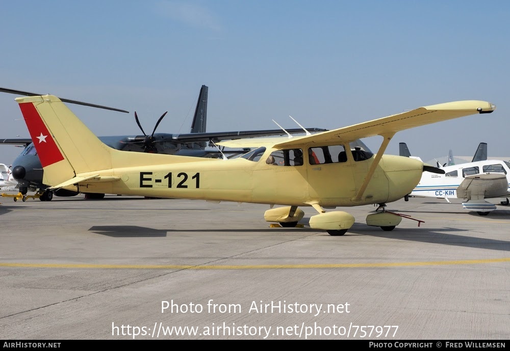 Aircraft Photo of E-121 | Cessna 172S Skyhawk | Chile - Army | AirHistory.net #757977