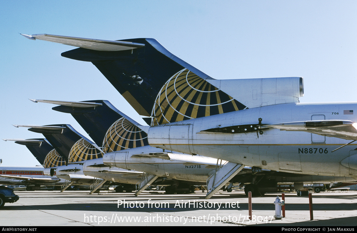 Aircraft Photo of N88706 | Boeing 727-224 | Continental Airlines | AirHistory.net #758047