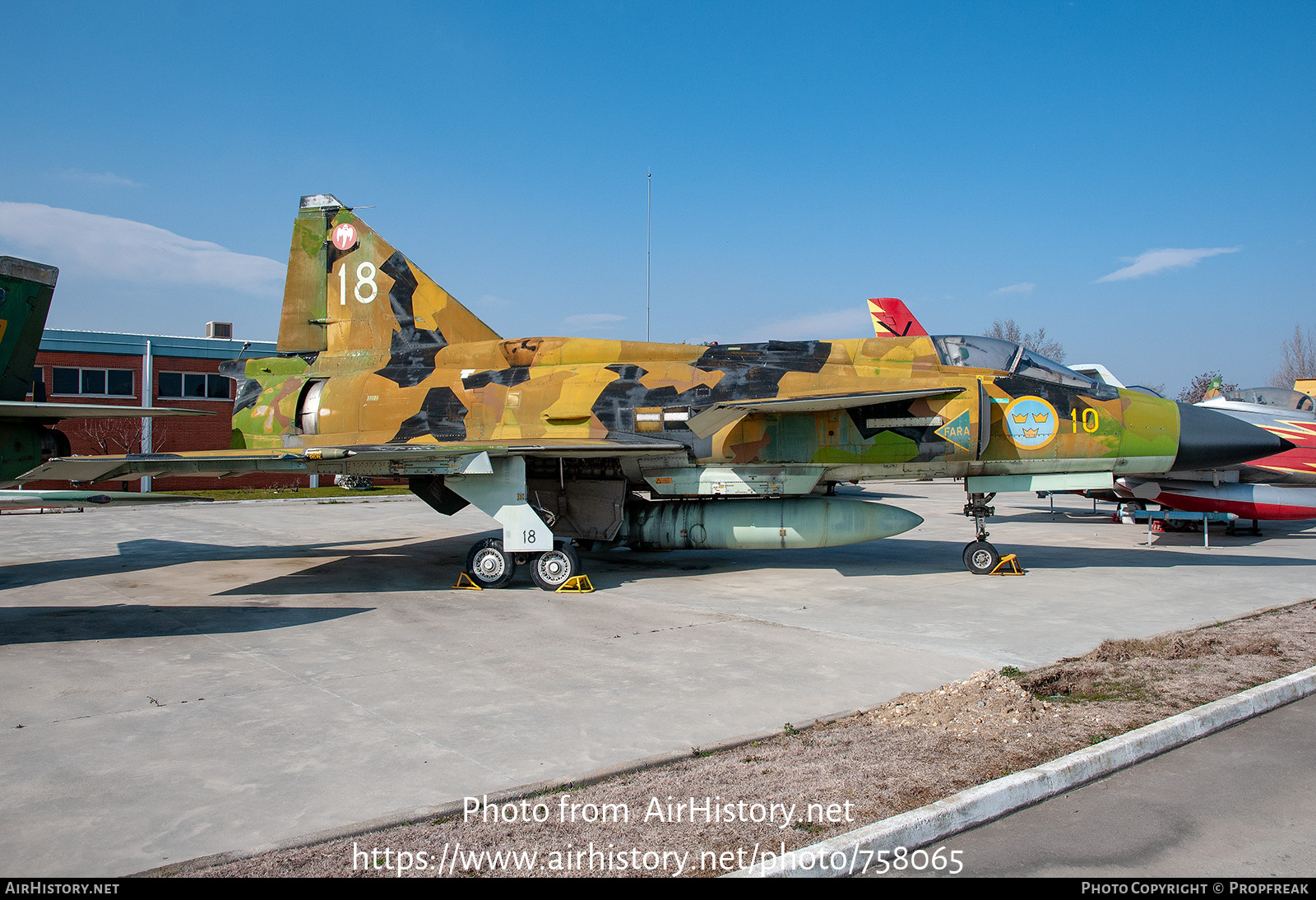 Aircraft Photo of 37074 | Saab AJ37 Viggen | Sweden - Air Force | AirHistory.net #758065