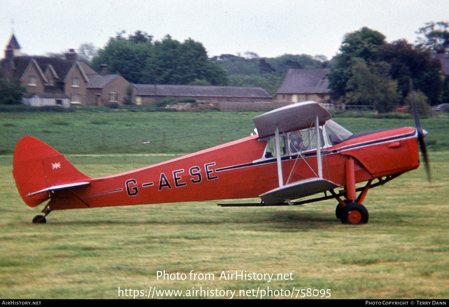 Aircraft Photo of G-AESE | De Havilland D.H. 87B Hornet Moth | AirHistory.net #758095