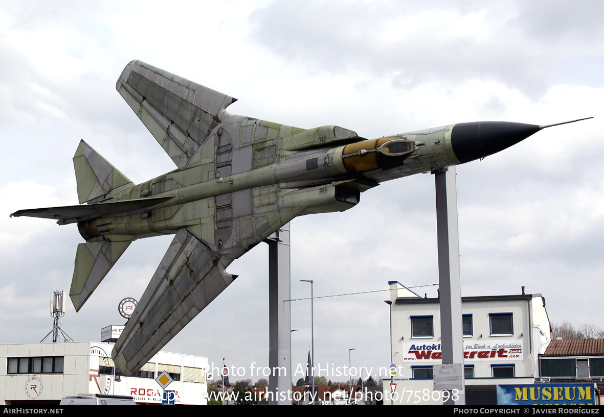 Aircraft Photo of 2027 | Mikoyan-Gurevich MiG-23ML | Germany - Air Force | AirHistory.net #758098