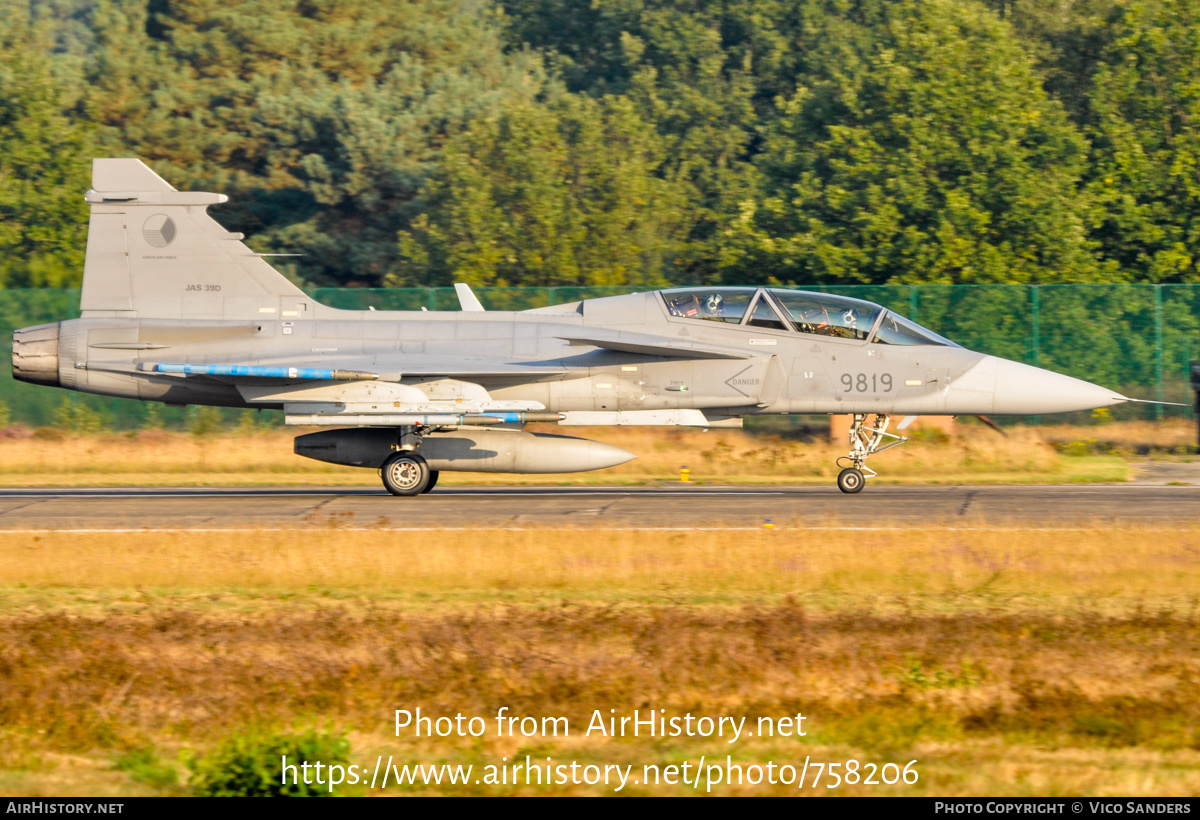 Aircraft Photo of 9819 | Saab JAS 39D Gripen | Czechia - Air Force | AirHistory.net #758206