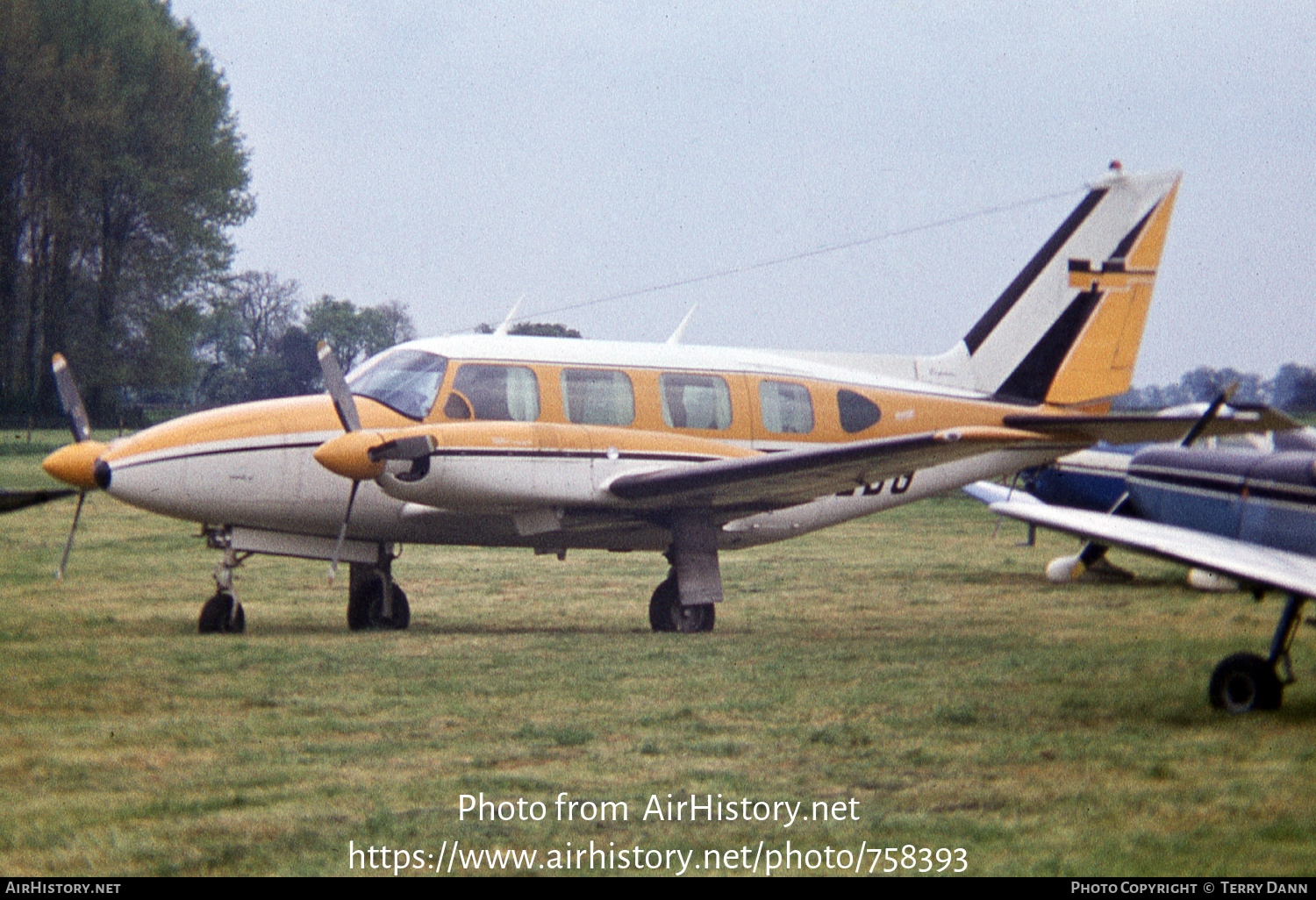 Aircraft Photo of G-AZBG | Piper PA-31-310 Navajo | AirHistory.net #758393