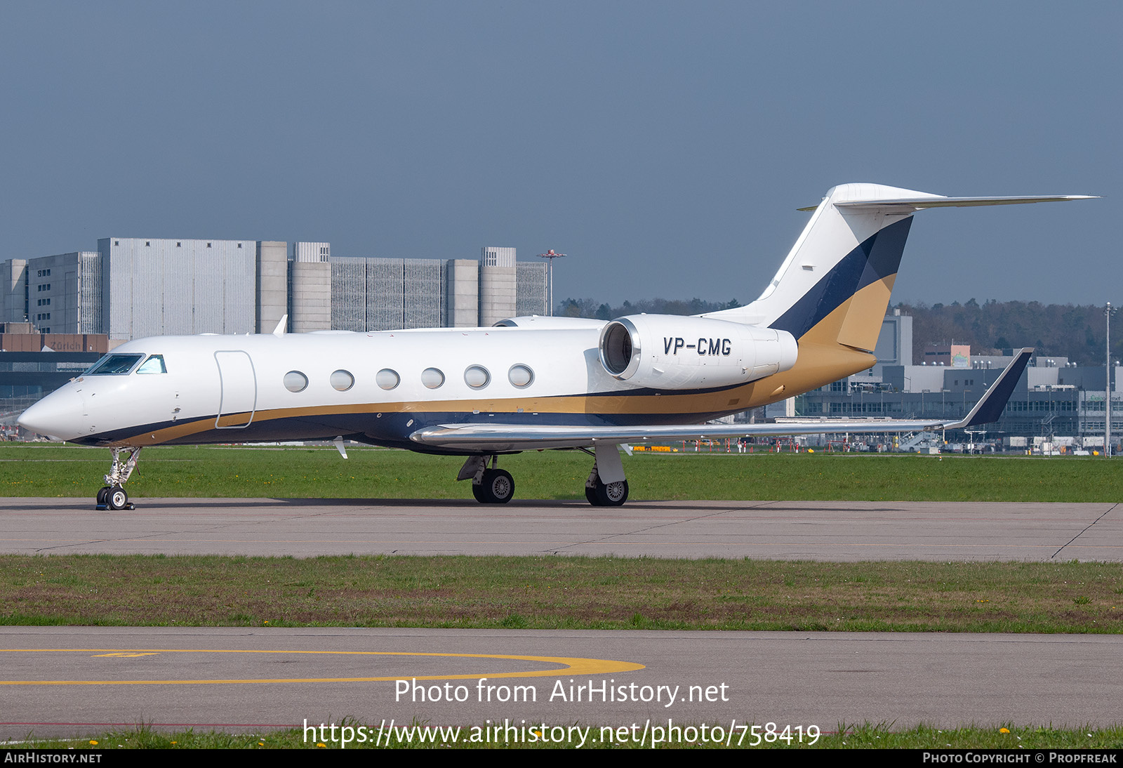 Aircraft Photo of VP-CMG | Gulfstream Aerospace G-IV-X Gulfstream G450 | AirHistory.net #758419