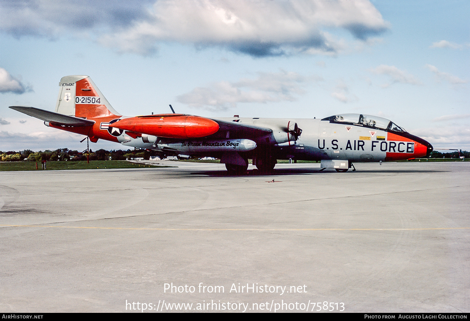 Aircraft Photo of 52-1504 / 0-21504 | Martin EB-57B Canberra | USA - Air Force | AirHistory.net #758513