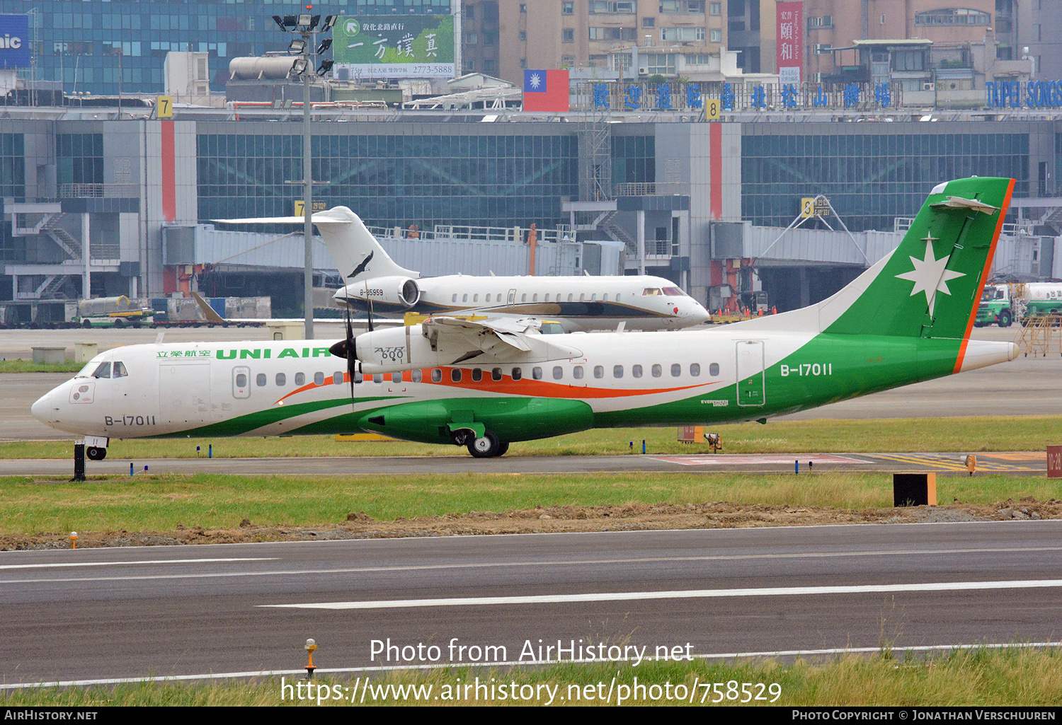 Aircraft Photo of B-17011 | ATR ATR-72-600 (ATR-72-212A) | UNI Air | AirHistory.net #758529