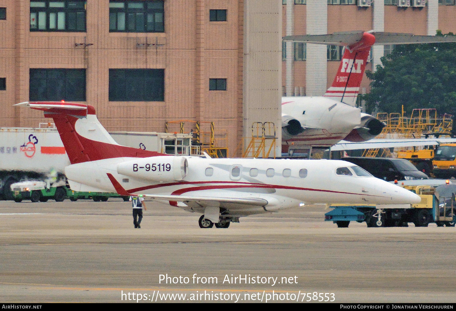 Aircraft Photo of B-95119 | Embraer EMB-505 Phenom 300 | AirHistory.net #758553