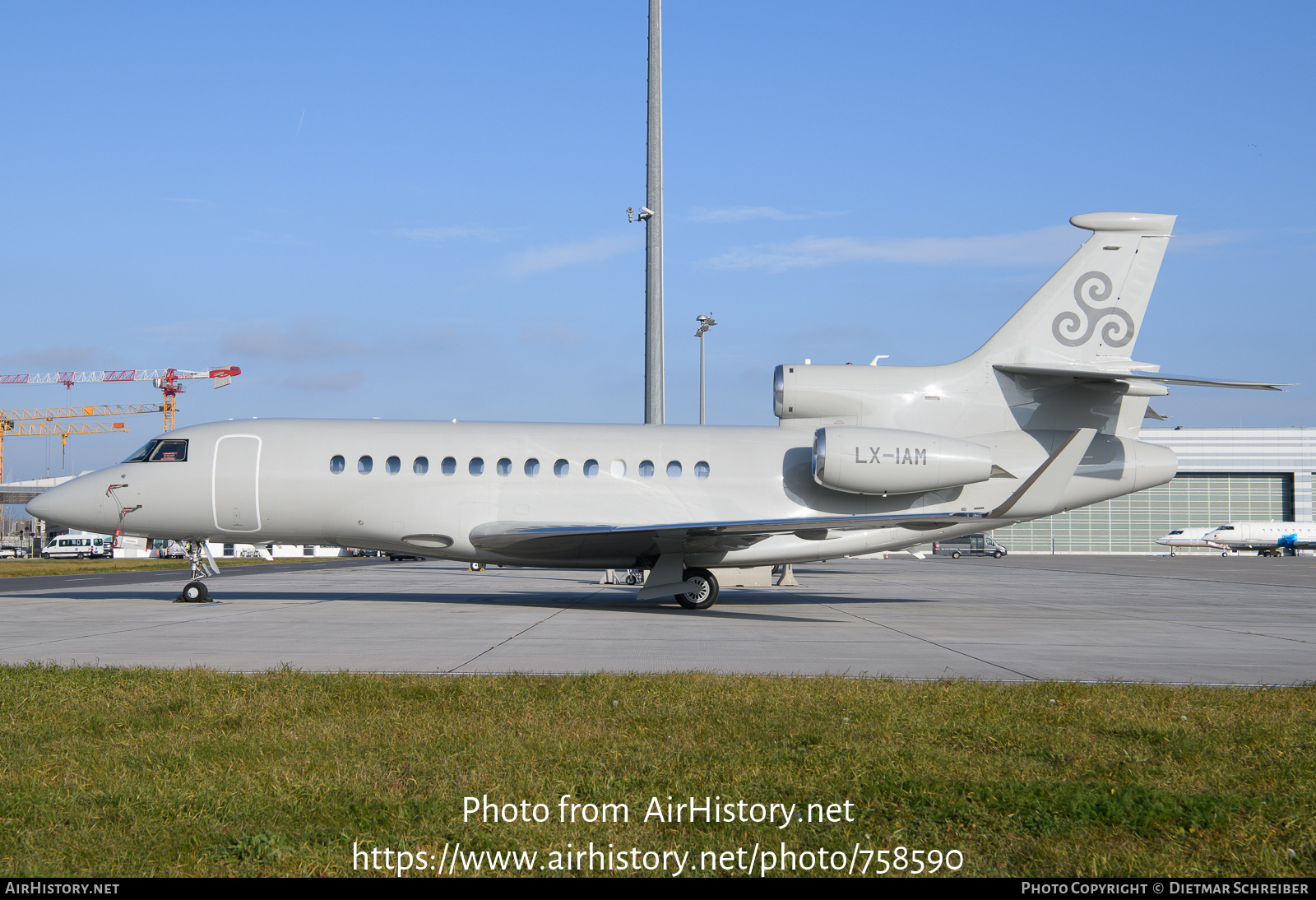 Aircraft Photo of LX-IAM | Dassault Falcon 7X | AirHistory.net #758590