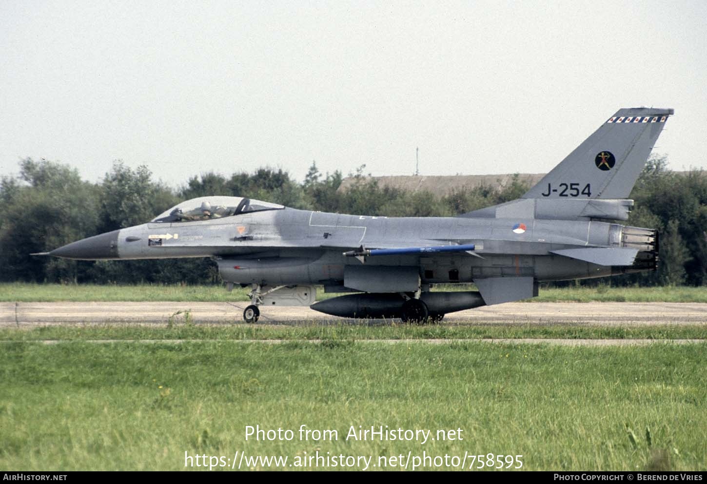 Aircraft Photo of J-254 | General Dynamics F-16A Fighting Falcon | Netherlands - Air Force | AirHistory.net #758595