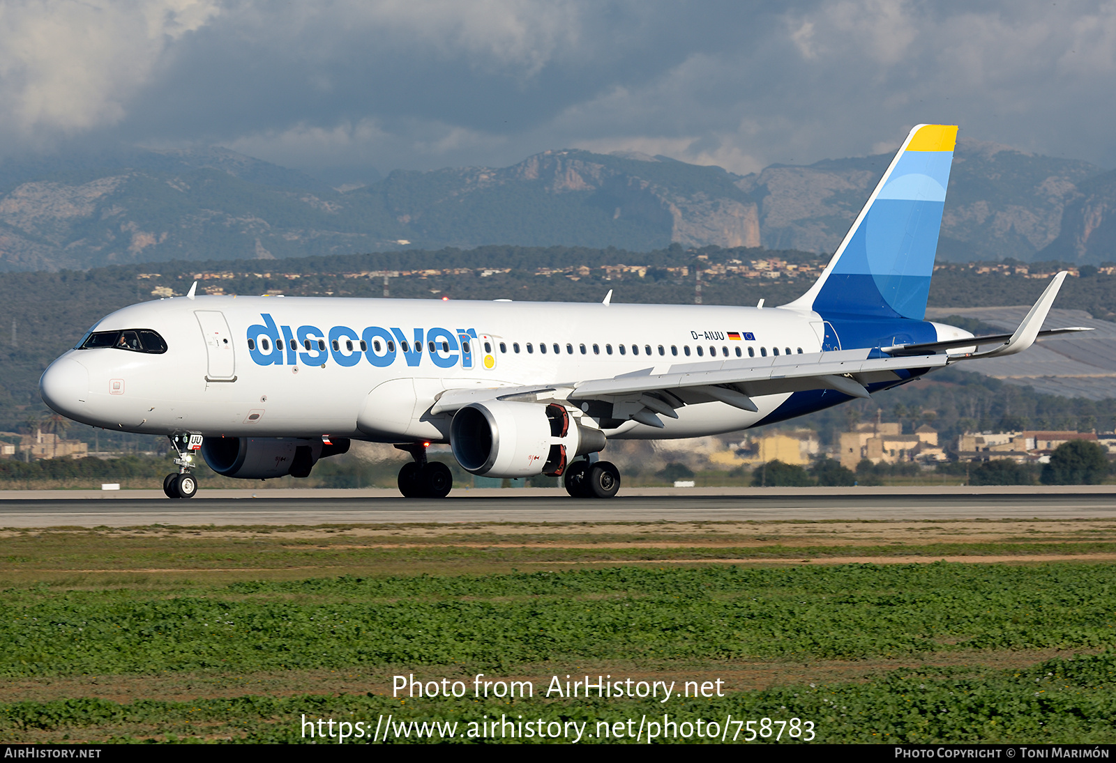 Aircraft Photo of D-AIUU | Airbus A320-214 | Discover Airlines | AirHistory.net #758783