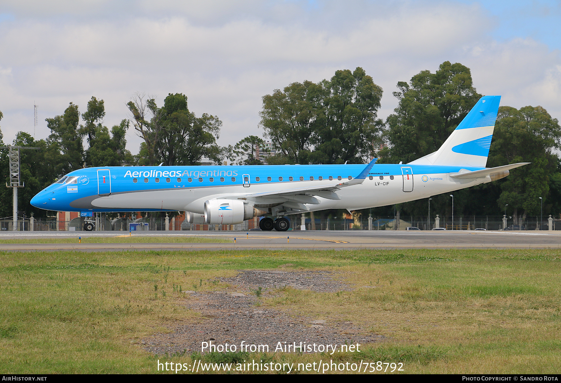 Aircraft Photo of LV-CIF | Embraer 190AR (ERJ-190-100IGW) | Aerolíneas Argentinas | AirHistory.net #758792