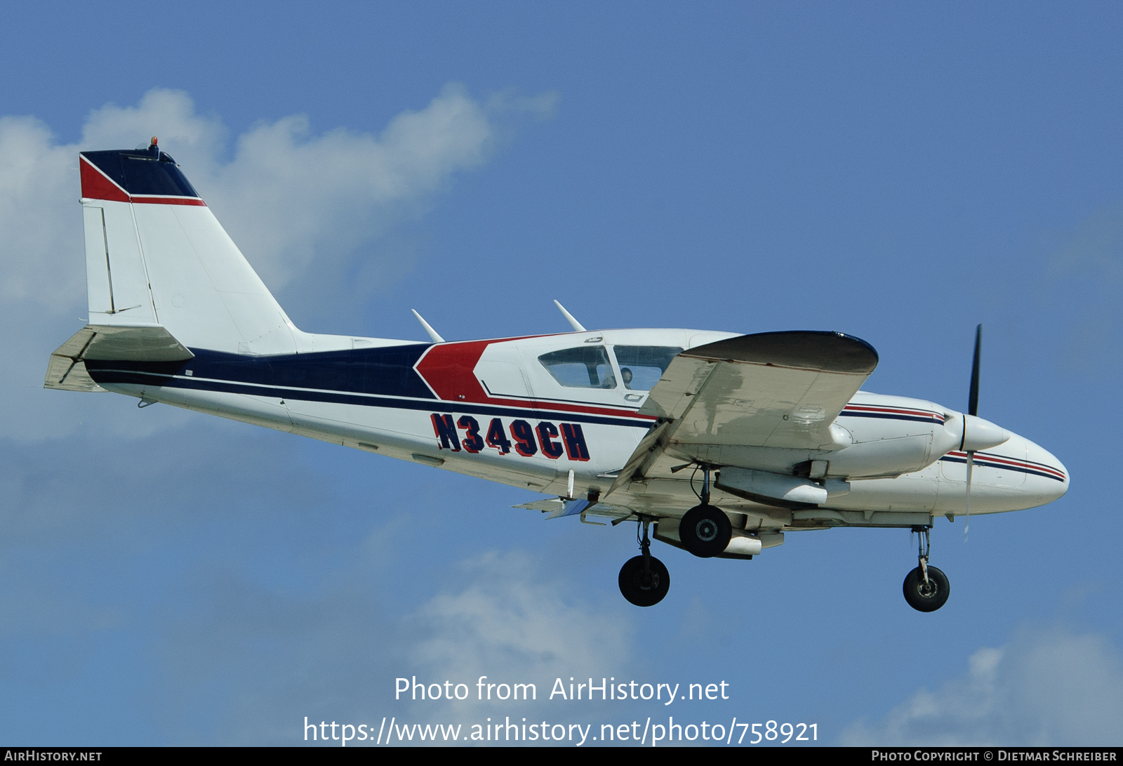 Aircraft Photo of N349CH | Piper PA-23-250 Aztec D | AirHistory.net #758921