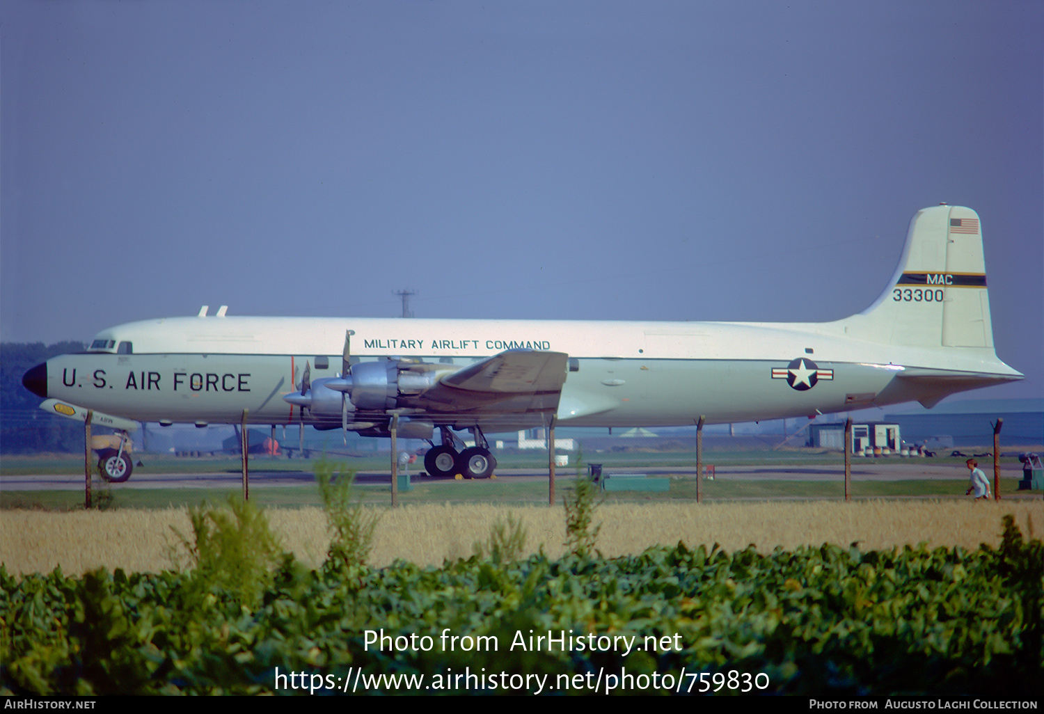 Aircraft Photo of 53-3300 / 33300 | Douglas VC-118A Liftmaster | USA - Air Force | AirHistory.net #759830