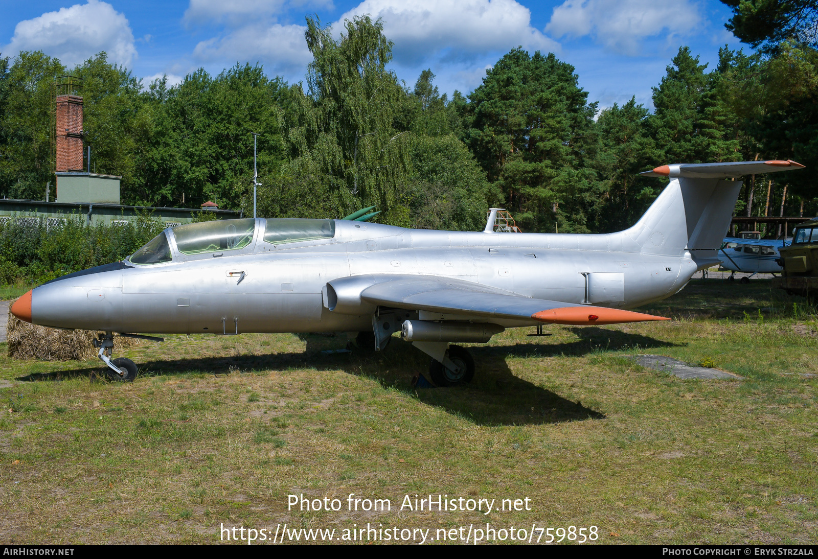 Aircraft Photo of 340 | Aero L-29 Delfin | East Germany - Air Force | AirHistory.net #759858