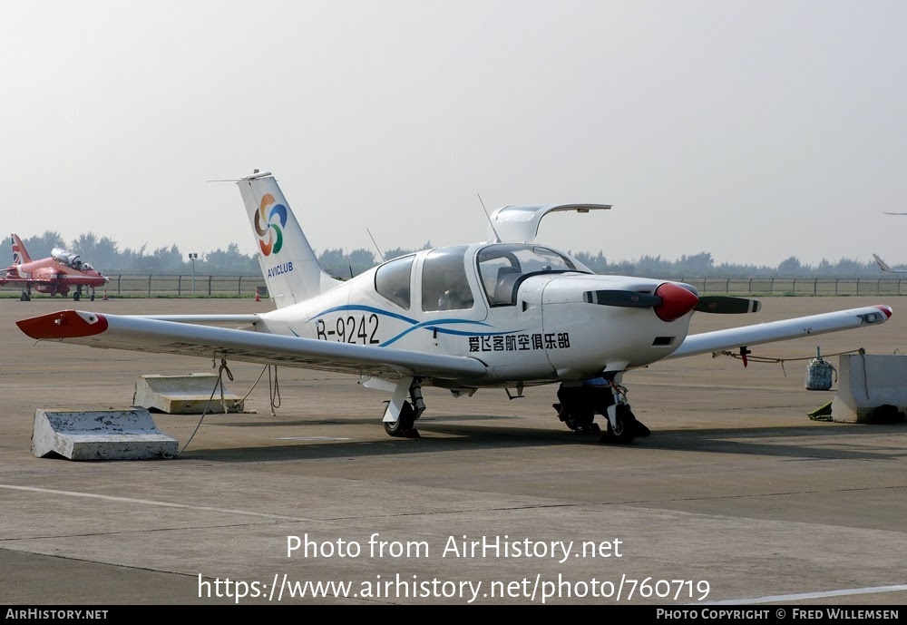 Aircraft Photo of B-9242 | Shijiazhuang LE-500 Little Eagle | Aviclub | AirHistory.net #760719