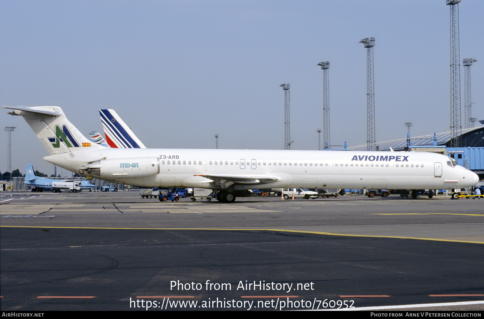 Aircraft Photo of Z3-ARB | McDonnell Douglas MD-81 (DC-9-81) | Avioimpex | AirHistory.net #760952