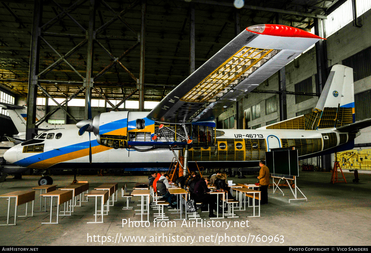 Aircraft Photo of UR-46713 | Antonov An-24B | AirHistory.net #760963