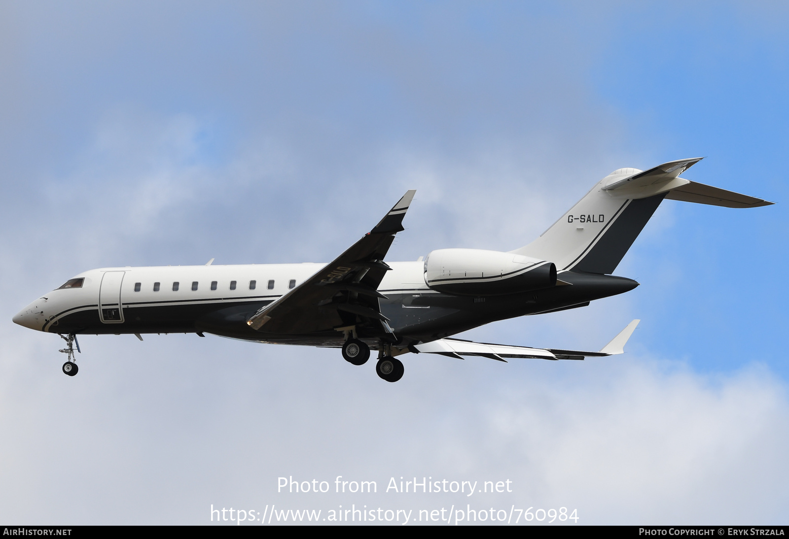 Aircraft Photo of G-SALD | Bombardier Global 6000 (BD-700-1A10) | AirHistory.net #760984