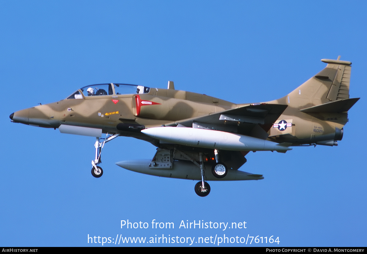 Aircraft Photo of 160211 | Douglas TA-4KU Skyhawk | USA - Navy | AirHistory.net #761164