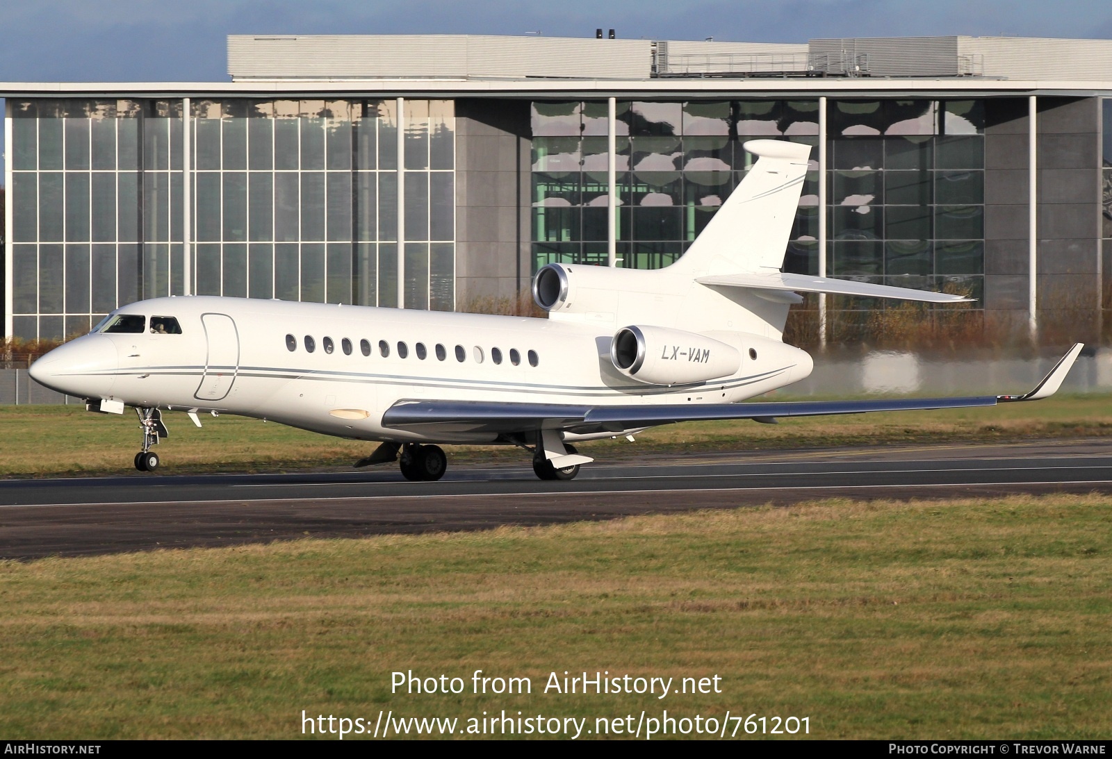 Aircraft Photo of LX-VAM | Dassault Falcon 7X | AirHistory.net #761201