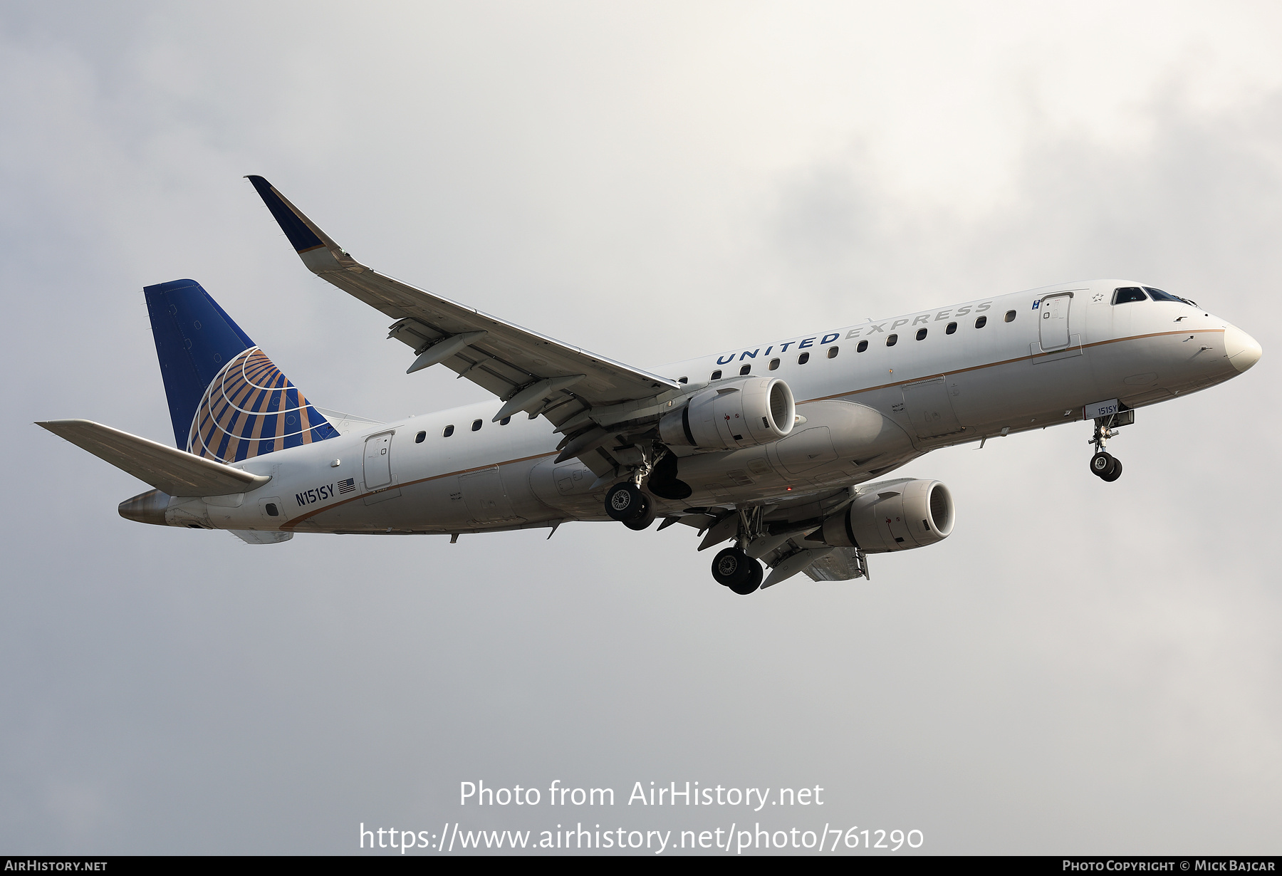 Aircraft Photo of N151SY | Embraer 175LR (ERJ-170-200LR) | United Express | AirHistory.net #761290