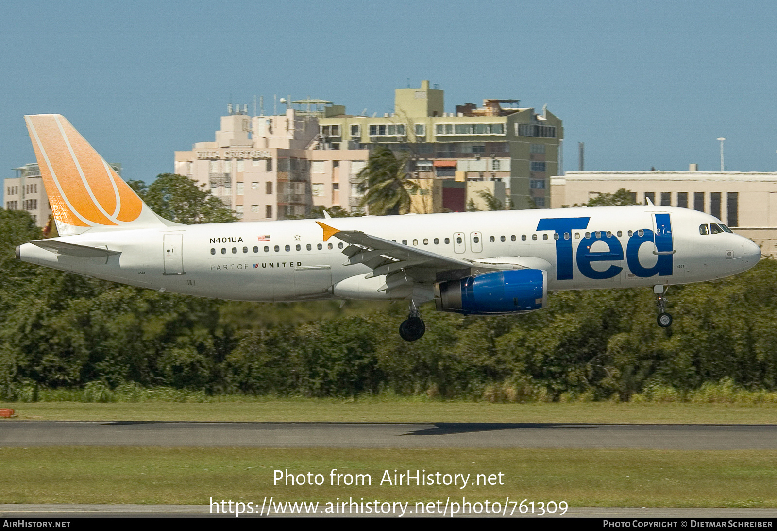 Aircraft Photo of N401UA | Airbus A320-232 | Ted | AirHistory.net #761309