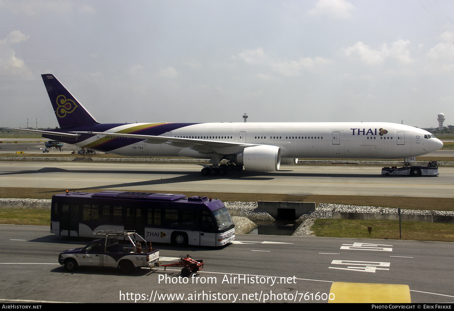 Aircraft Photo of HS-TKJ | Boeing 777-35R/ER | Thai Airways International | AirHistory.net #761600