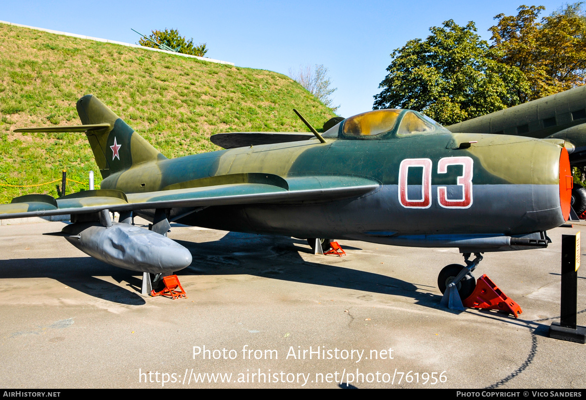 Aircraft Photo of 03 red | Mikoyan-Gurevich MiG-17 | Soviet Union - Air Force | AirHistory.net #761956