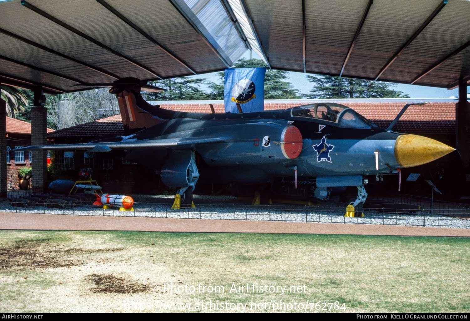 Aircraft Photo of 422 | Hawker Siddeley Buccaneer S50 | South Africa - Air Force | AirHistory.net #762784