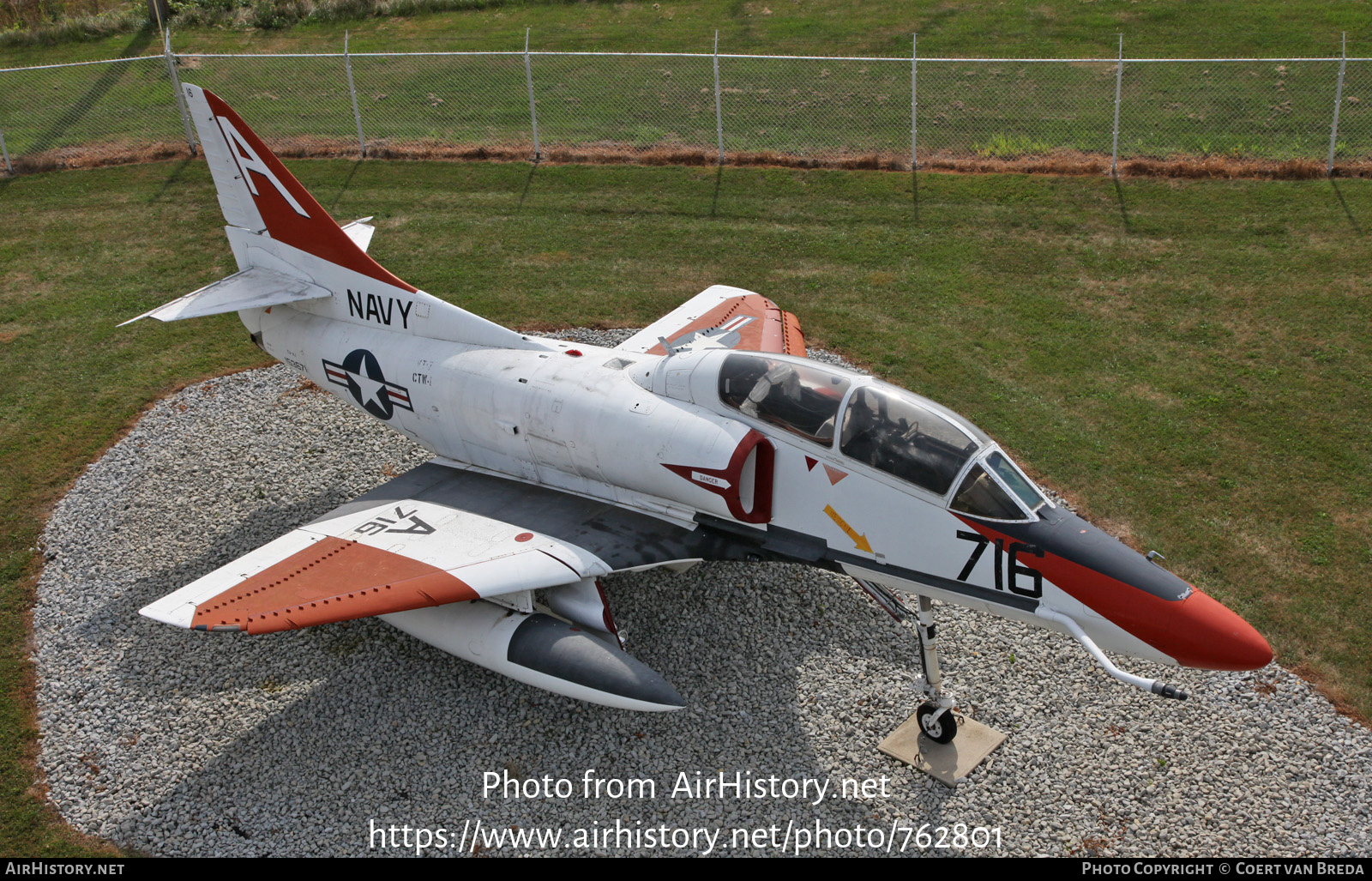 Aircraft Photo of 153671 | Douglas TA-4J Skyhawk | USA - Navy | AirHistory.net #762801