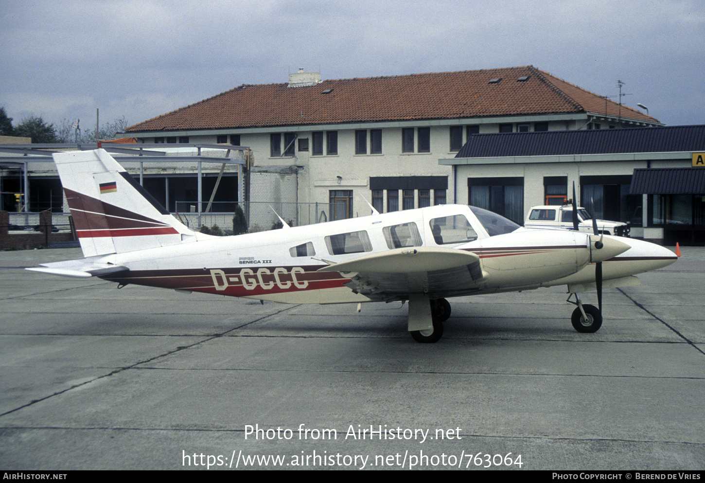 Aircraft Photo of D-GCCC | Piper PA-34-220T Seneca III | AirHistory.net #763064