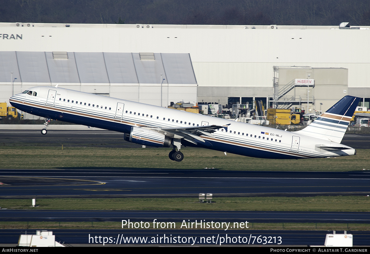 Aircraft Photo of EC-NLJ | Airbus A321-231 | Privilege Style | AirHistory.net #763213