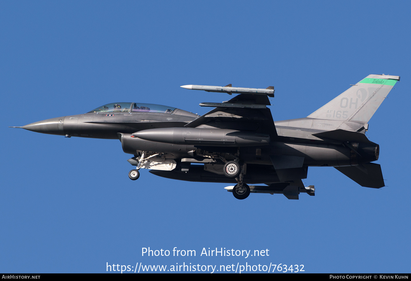 Aircraft Photo of 89-2165 | General Dynamics F-16DM Fighting Falcon | USA - Air Force | AirHistory.net #763432