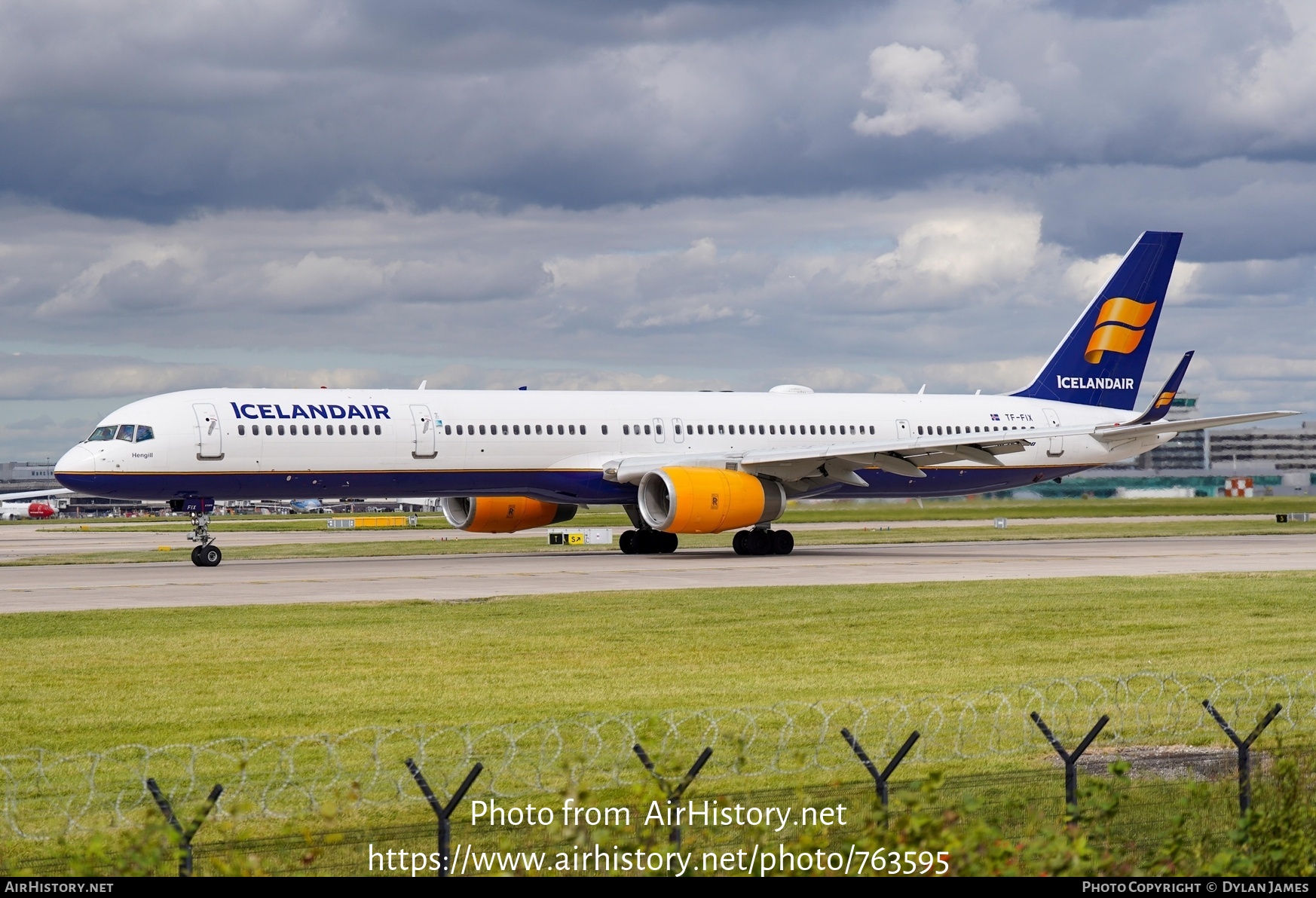 Aircraft Photo of TF-FIX | Boeing 757-308 | Icelandair | AirHistory.net #763595