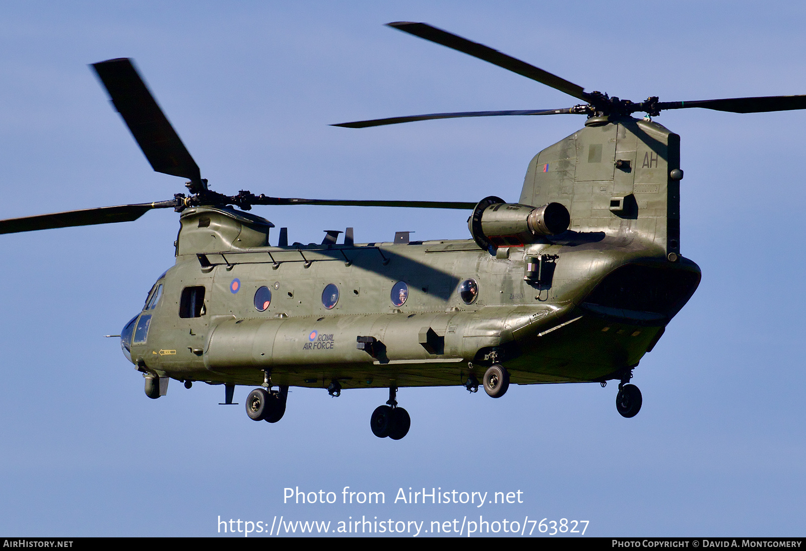 Aircraft Photo of ZA680 | Boeing Chinook HC2 (352) | UK - Air Force | AirHistory.net #763827