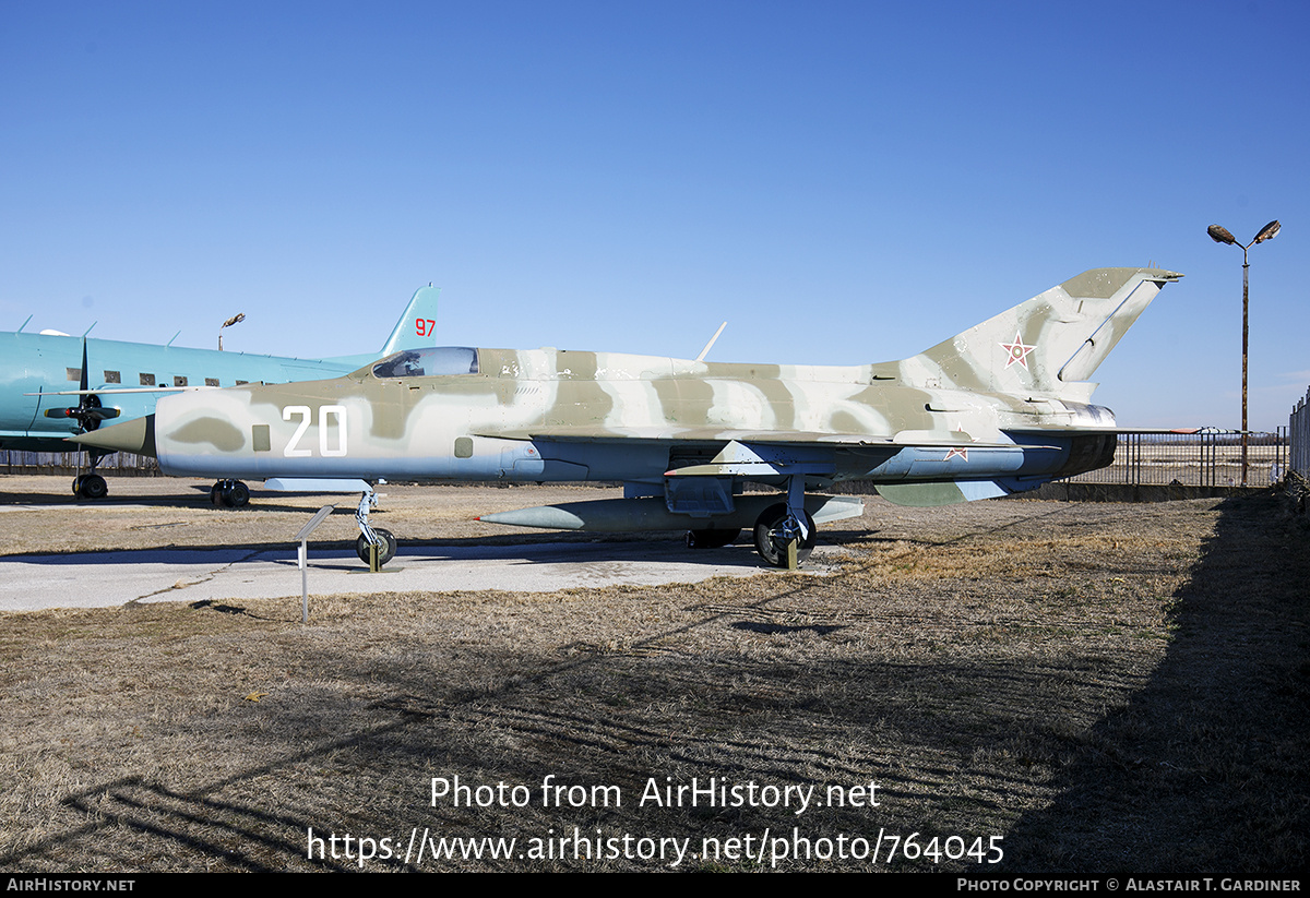 Aircraft Photo of 20 | Mikoyan-Gurevich MiG-21PF | Bulgaria - Air Force | AirHistory.net #764045