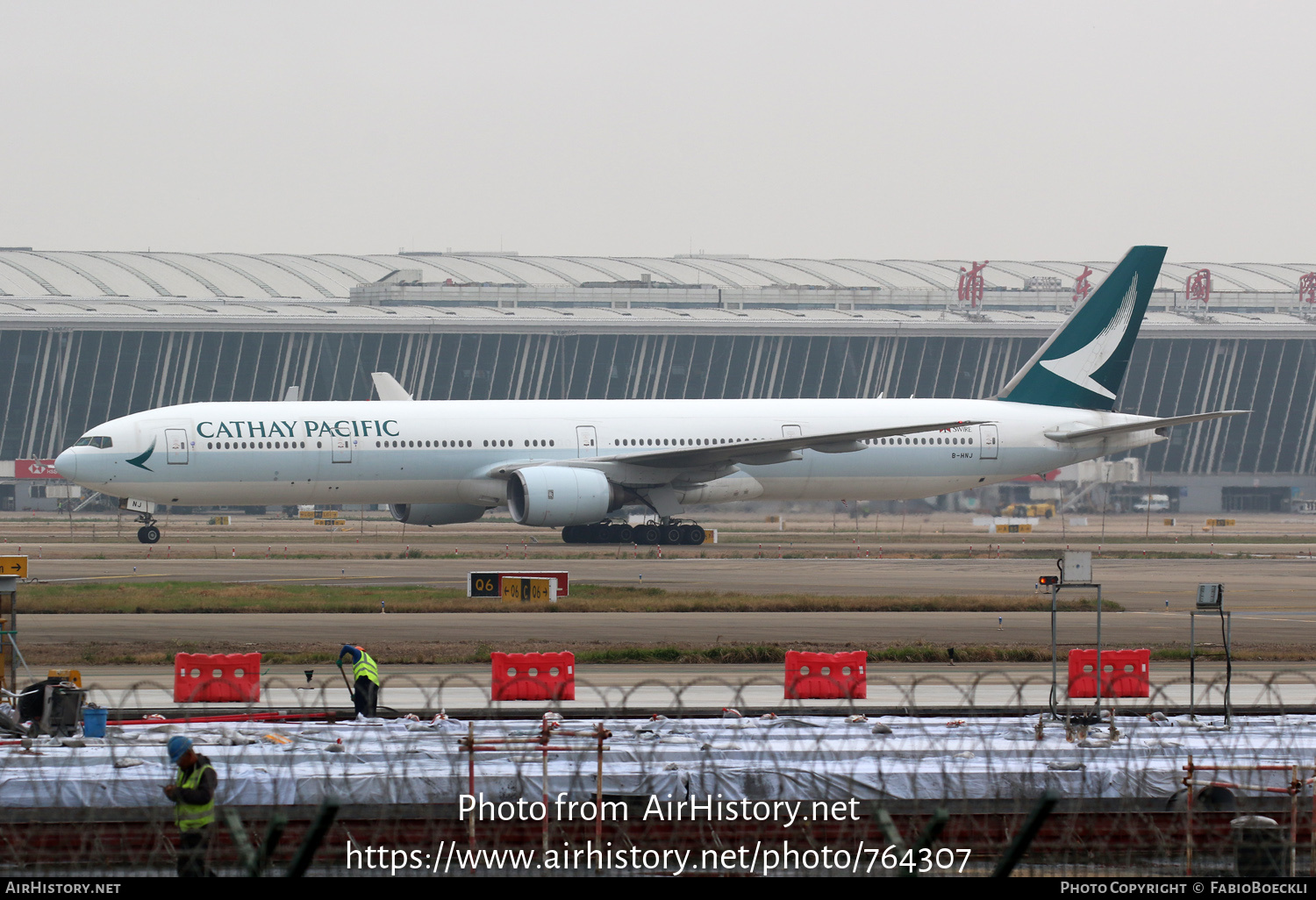 Aircraft Photo of B-HNJ | Boeing 777-367 | Cathay Pacific Airways | AirHistory.net #764307