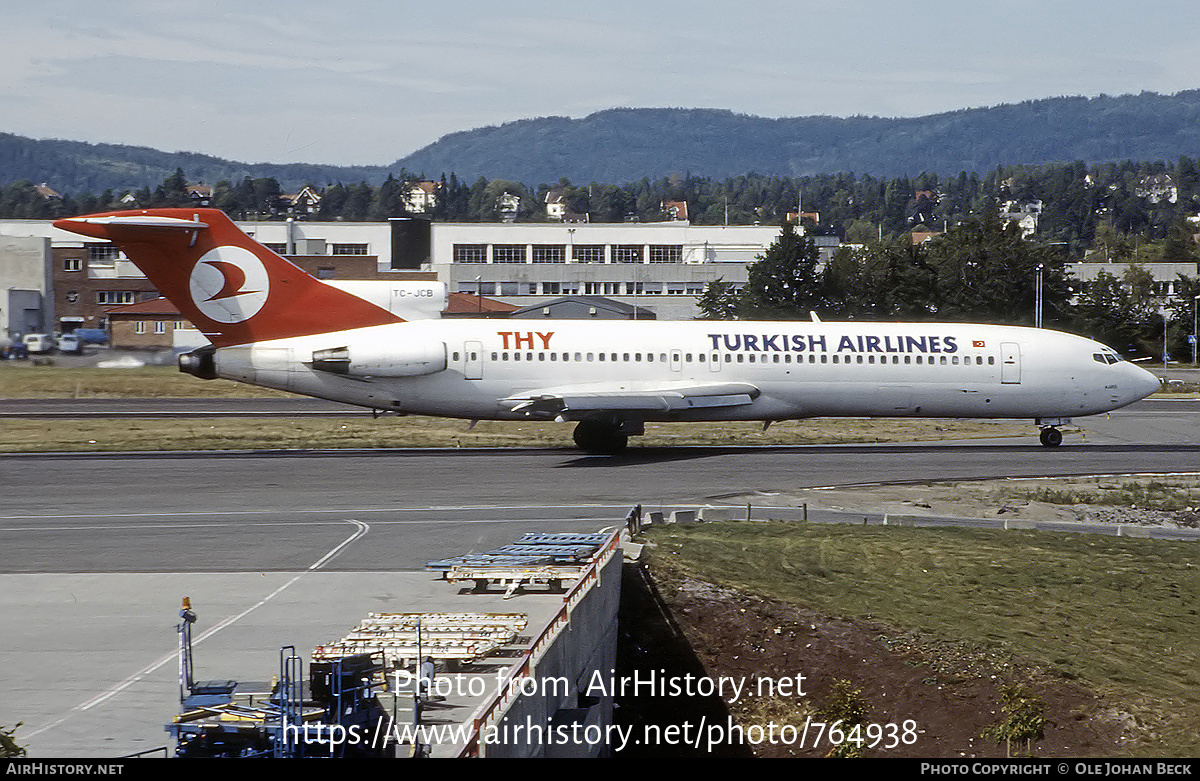 Aircraft Photo of TC-JCB | Boeing 727-2F2/Adv | THY Türk Hava Yolları - Turkish Airlines | AirHistory.net #764938