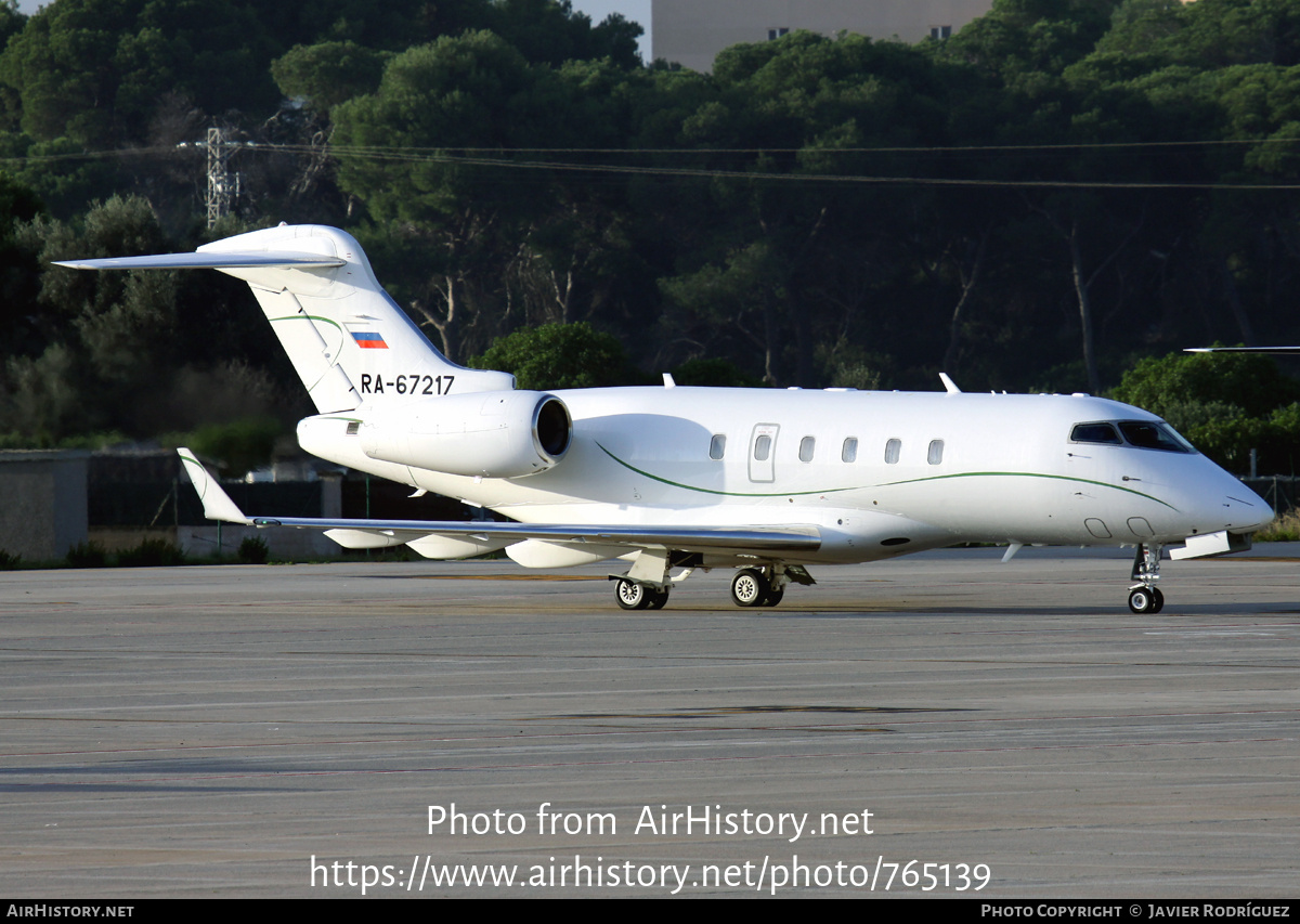 Aircraft Photo of RA-67217 | Bombardier Challenger 300 (BD-100-1A10) | AirHistory.net #765139