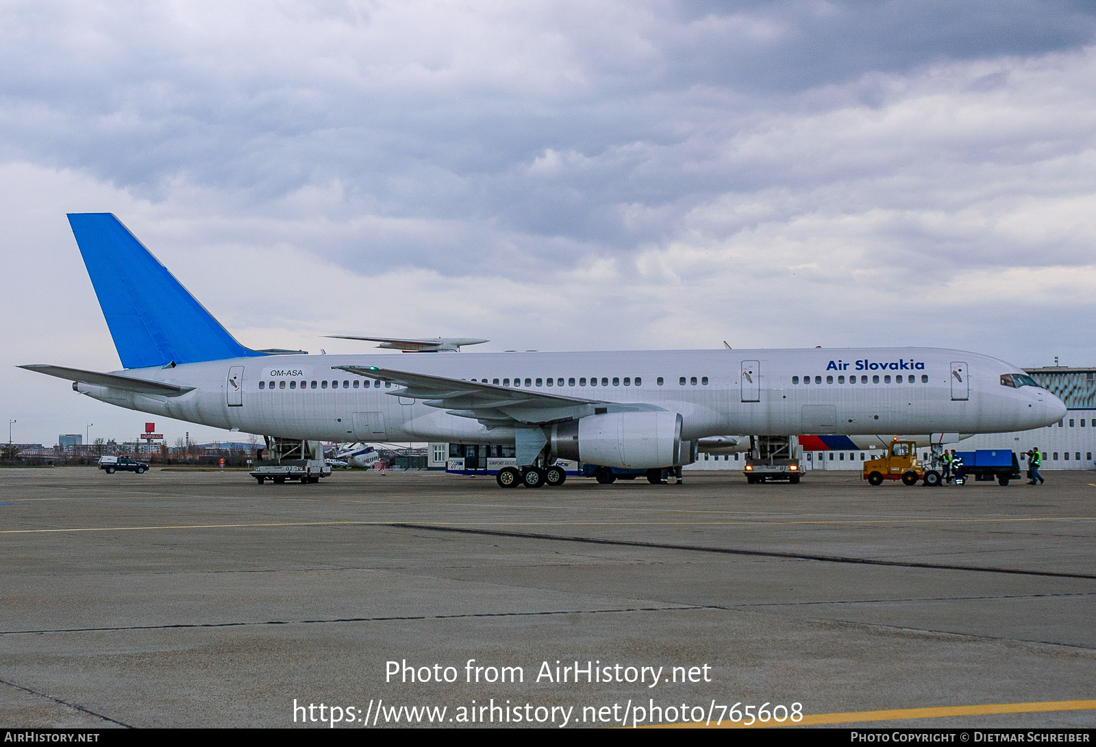 Aircraft Photo of OM-ASA | Boeing 757-236 | Air Slovakia | AirHistory.net #765608