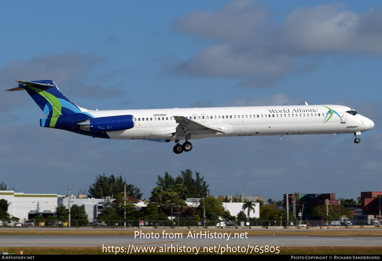 Aircraft Photo of N802WA | McDonnell Douglas MD-83 (DC-9-83) | World Atlantic Airlines | AirHistory.net #765805