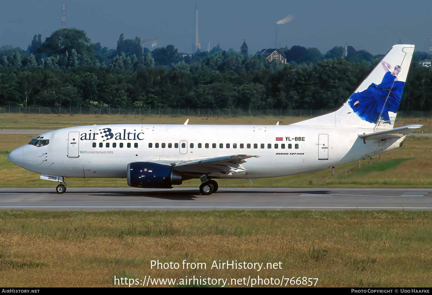 Aircraft Photo of YL-BBE | Boeing 737-53S | AirBaltic | AirHistory.net #766857