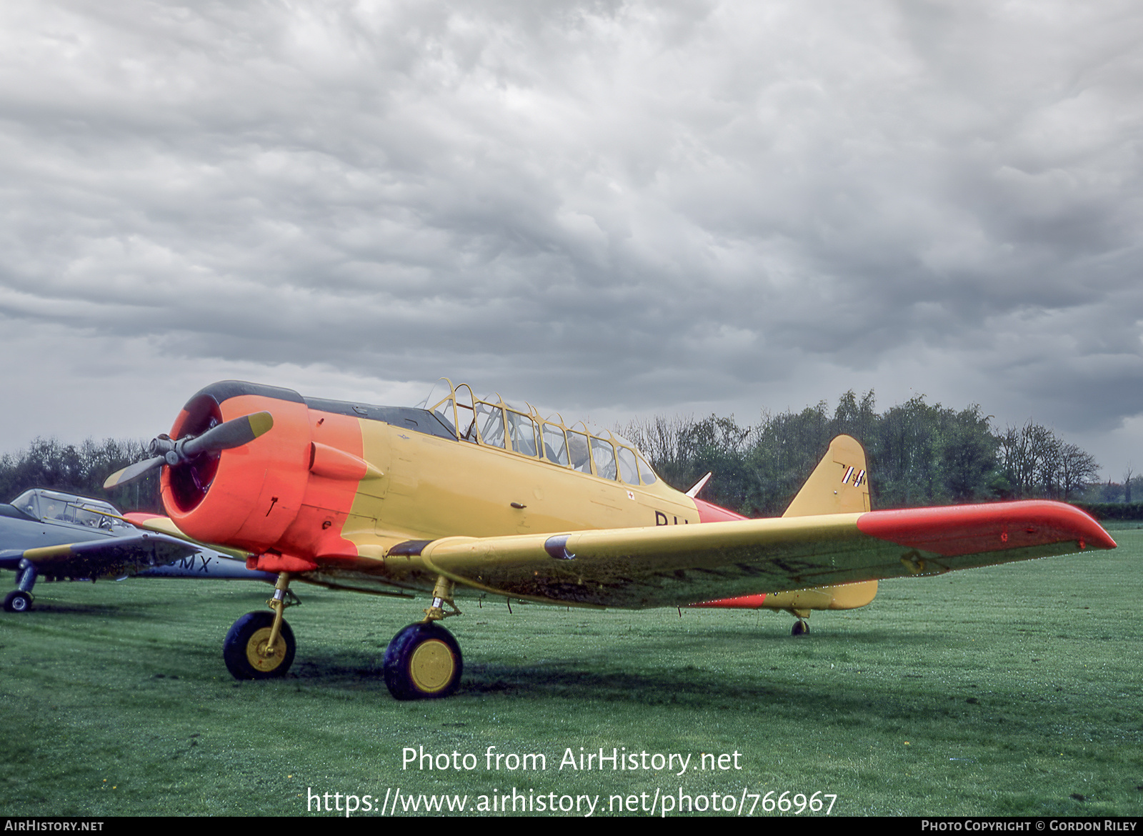 Aircraft Photo of PH-KMA | North American AT-16 Harvard IIB | SBOV - Stichting tot Behoud Oude Vliegtuigen | AirHistory.net #766967