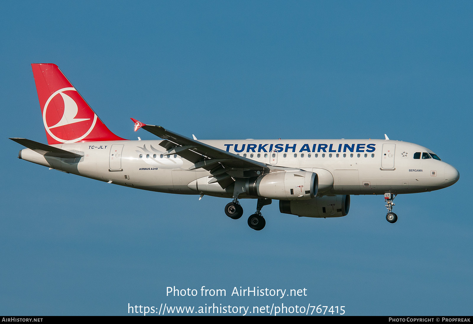 Aircraft Photo of TC-JLY | Airbus A319-132 | Turkish Airlines | AirHistory.net #767415