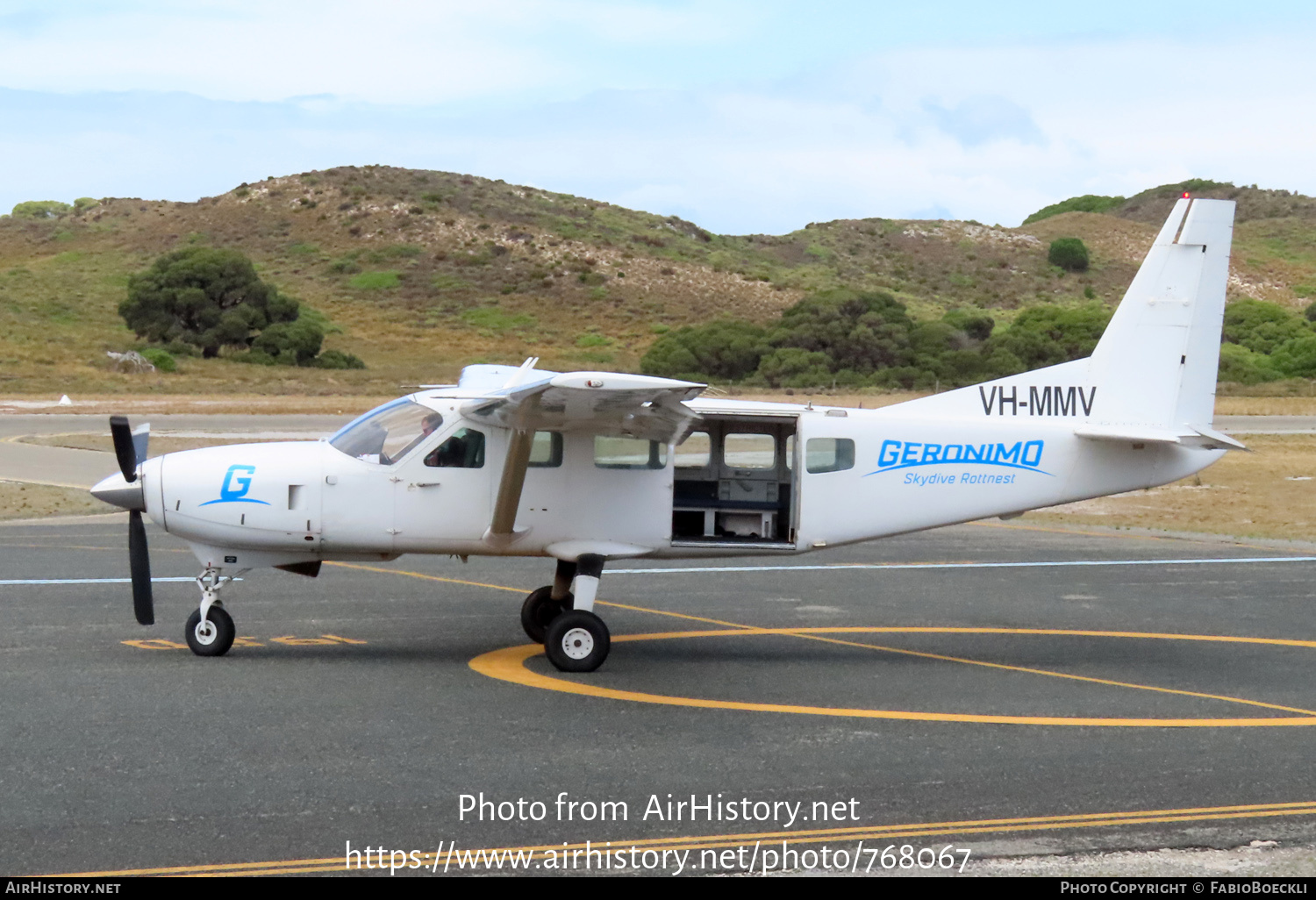 Aircraft Photo of VH-MMV | Cessna 208 Caravan I | Skydive Geronimo | AirHistory.net #768067