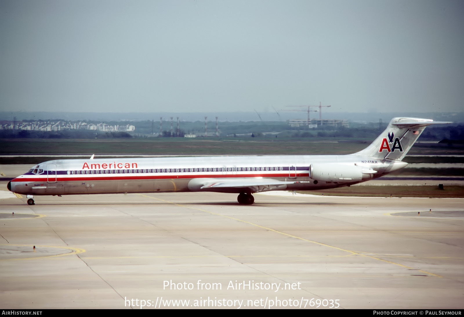 Aircraft Photo of N241AA | McDonnell Douglas MD-82 (DC-9-82) | American Airlines | AirHistory.net #769035