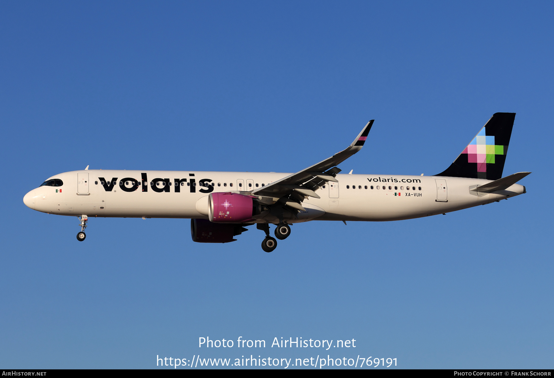 Aircraft Photo of XA-VUH | Airbus A321-271NX | Volaris | AirHistory.net #769191