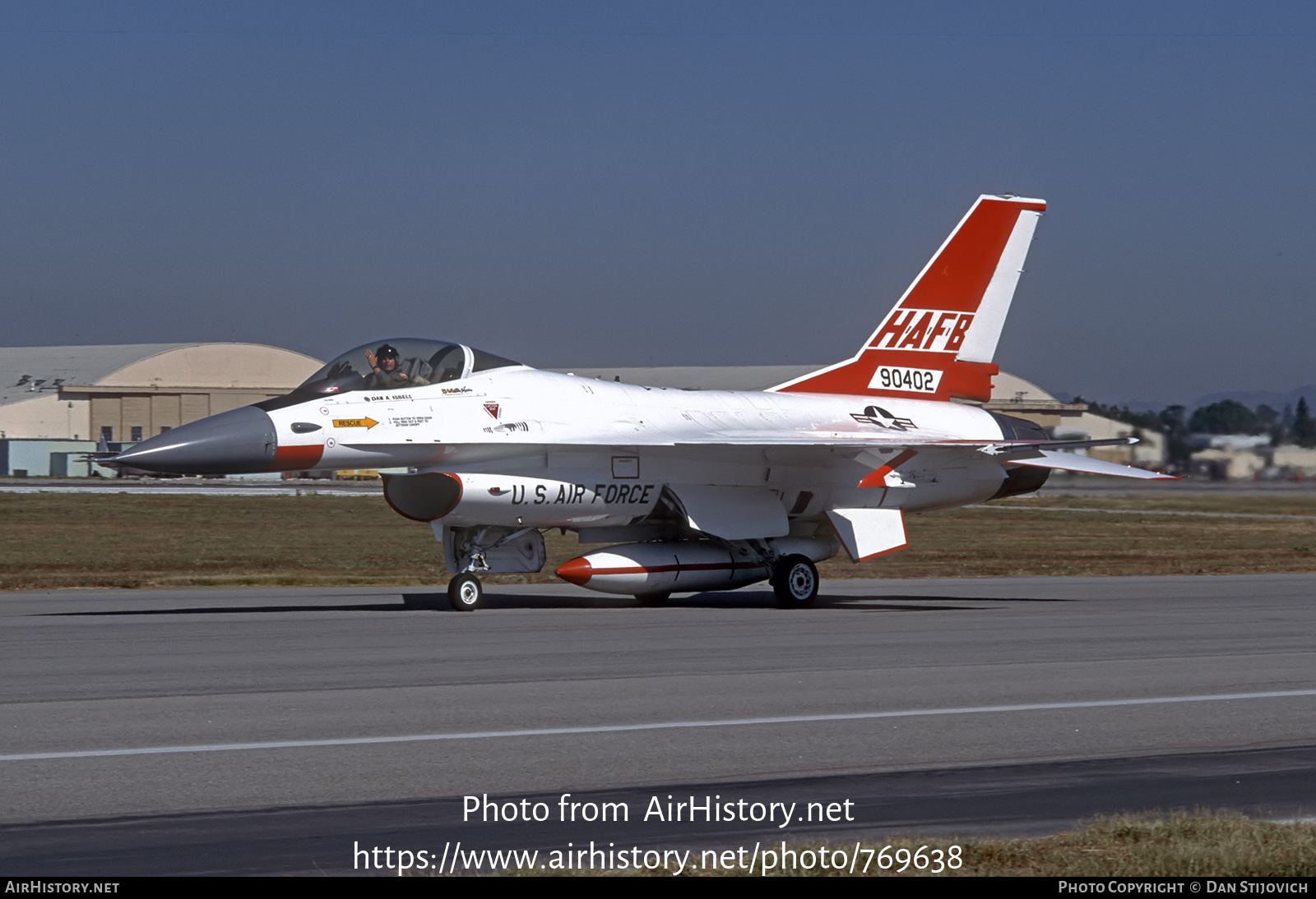 Aircraft Photo of 79-0402 / 90402 | General Dynamics F-16A Fighting Falcon | USA - Air Force | AirHistory.net #769638