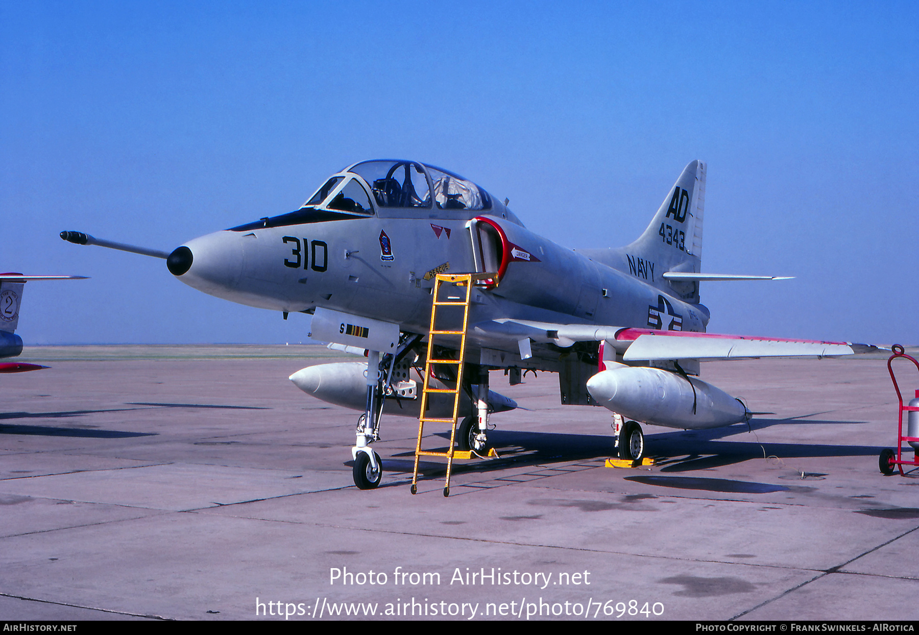 Aircraft Photo of 154343 / 4343 | Douglas TA-4J Skyhawk | USA - Navy | AirHistory.net #769840